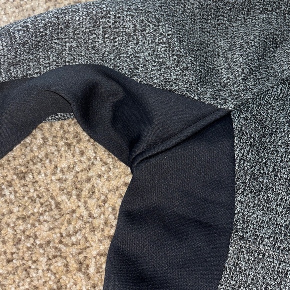 Men’s Spyder Gray and Black Quarter-Zip Pullover Large - Picture 6 of 8